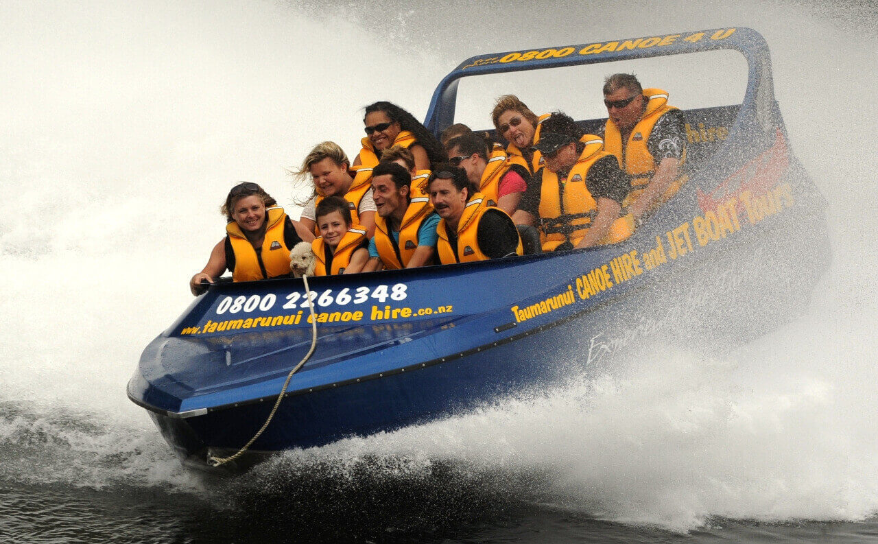 Jet boating on the Whanganui River